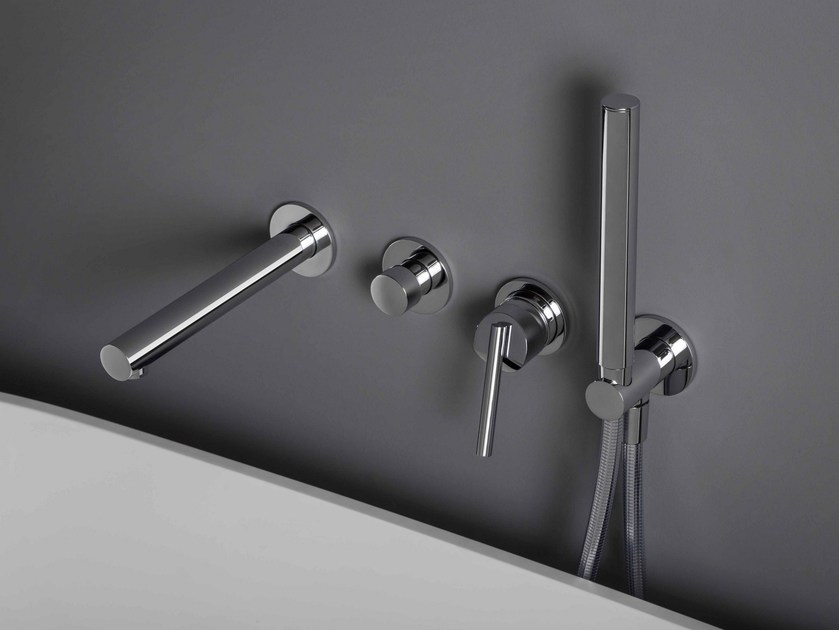 CLOSER | Bathtub mixer