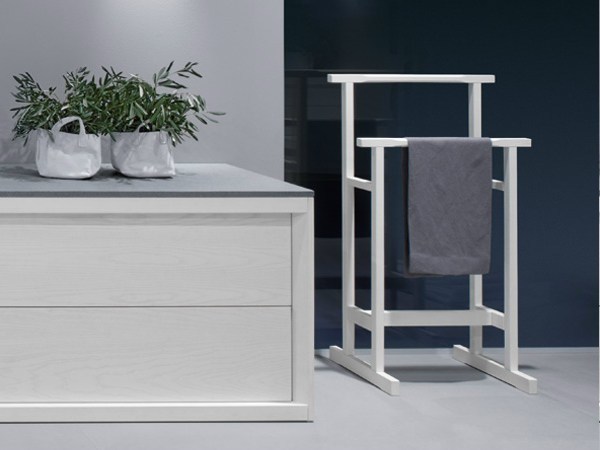 ALASKA | Towel rack