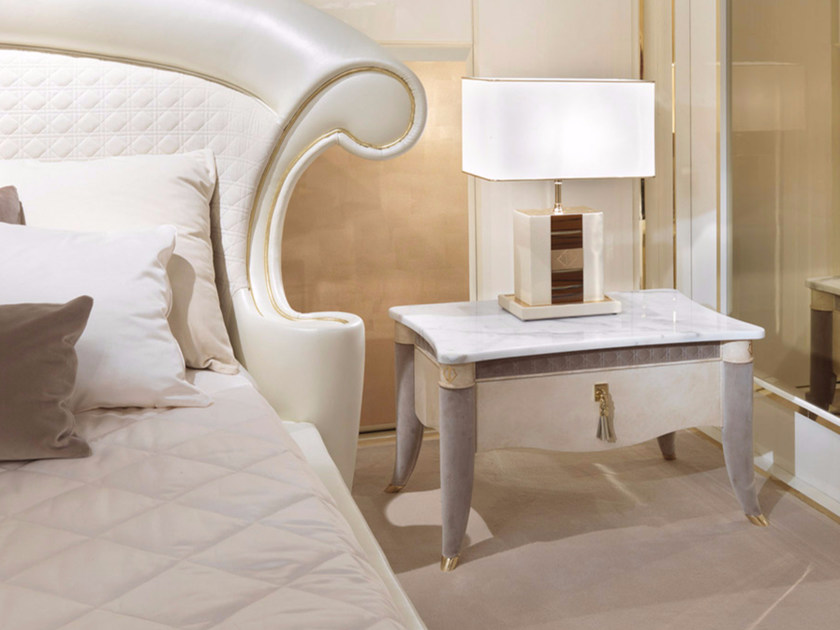 CARACTERE | Bedside table